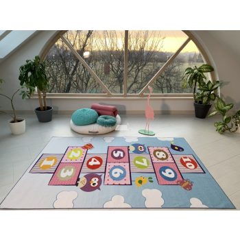 Gyerek szőnyeg színes ugróiskolás 160x240cm